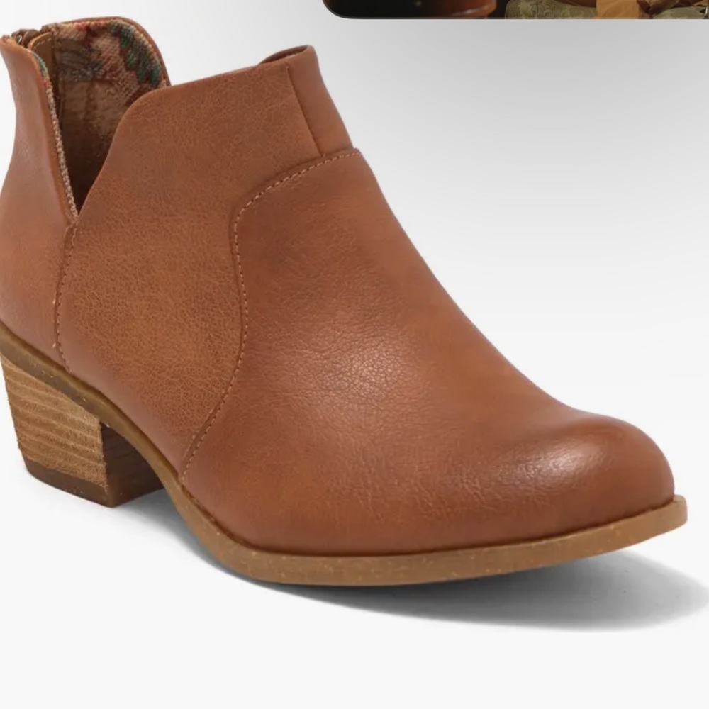 B O C By Born B 0 C By Born Lucy Notched Topline Block Heel Bootie Tan, Size 8